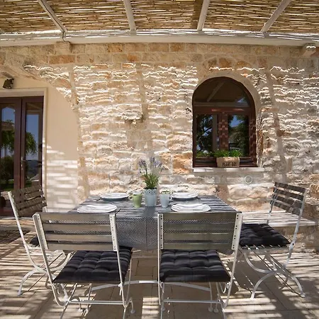 Trullo Mirage Villa *